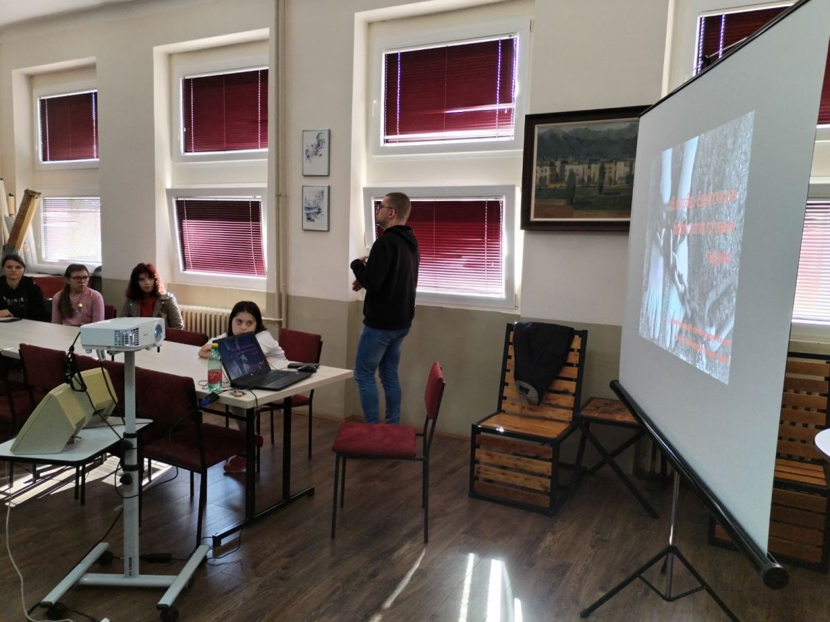 РАДИОНИЦА-ТРГОВИНА ЉУДИМА